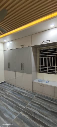 Bespoke Master Wardrobe